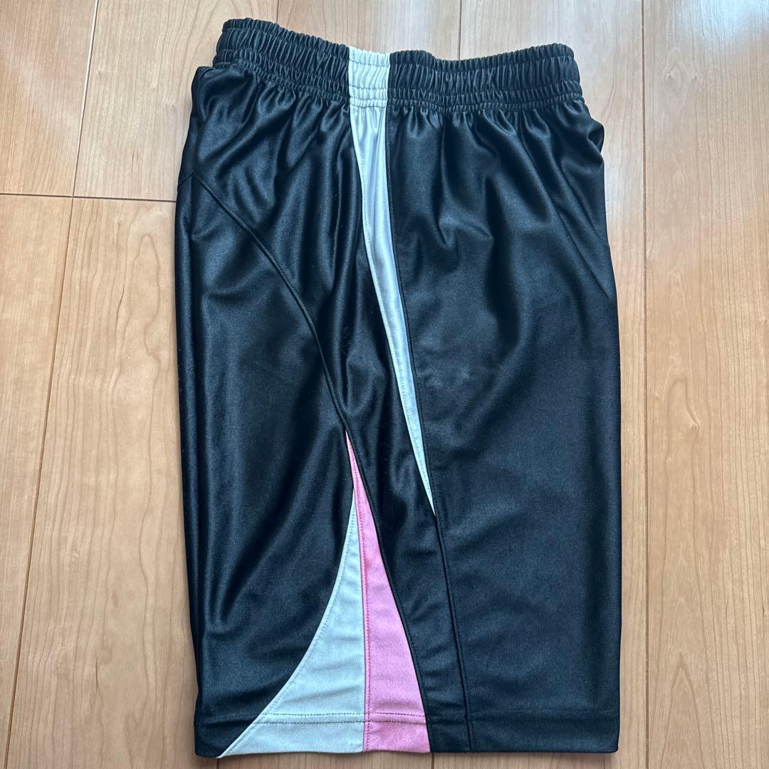 Converse レディース バスケットボールパンツ 黒/ピンク 光沢 (3/5)