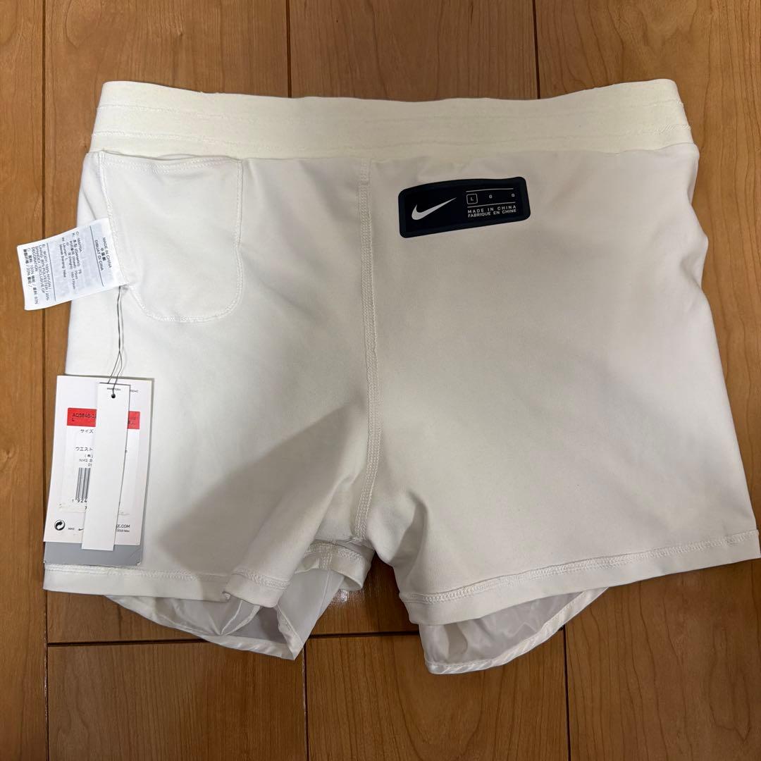 Nike ホワイト ショートパンツ レディース L (6/7)