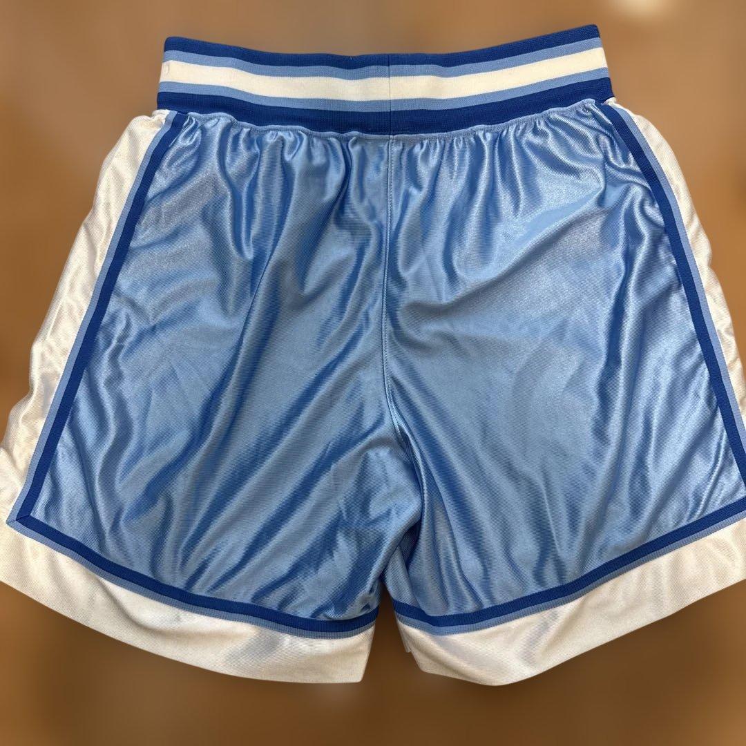 asics バスケットボールパンツ 水色/白 光沢 (2/5)