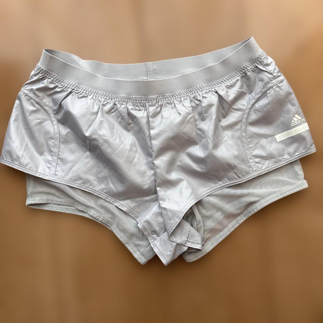 adidas StellaMcCartney シルバー XS ショーツ ランパン (1/5)