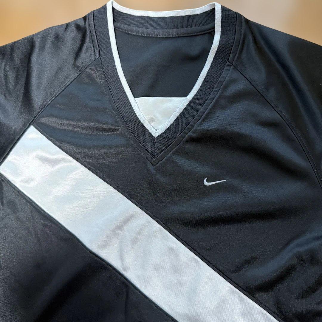 Nike レディース Vネック ゲームシャツ 黒/白 (3/6)