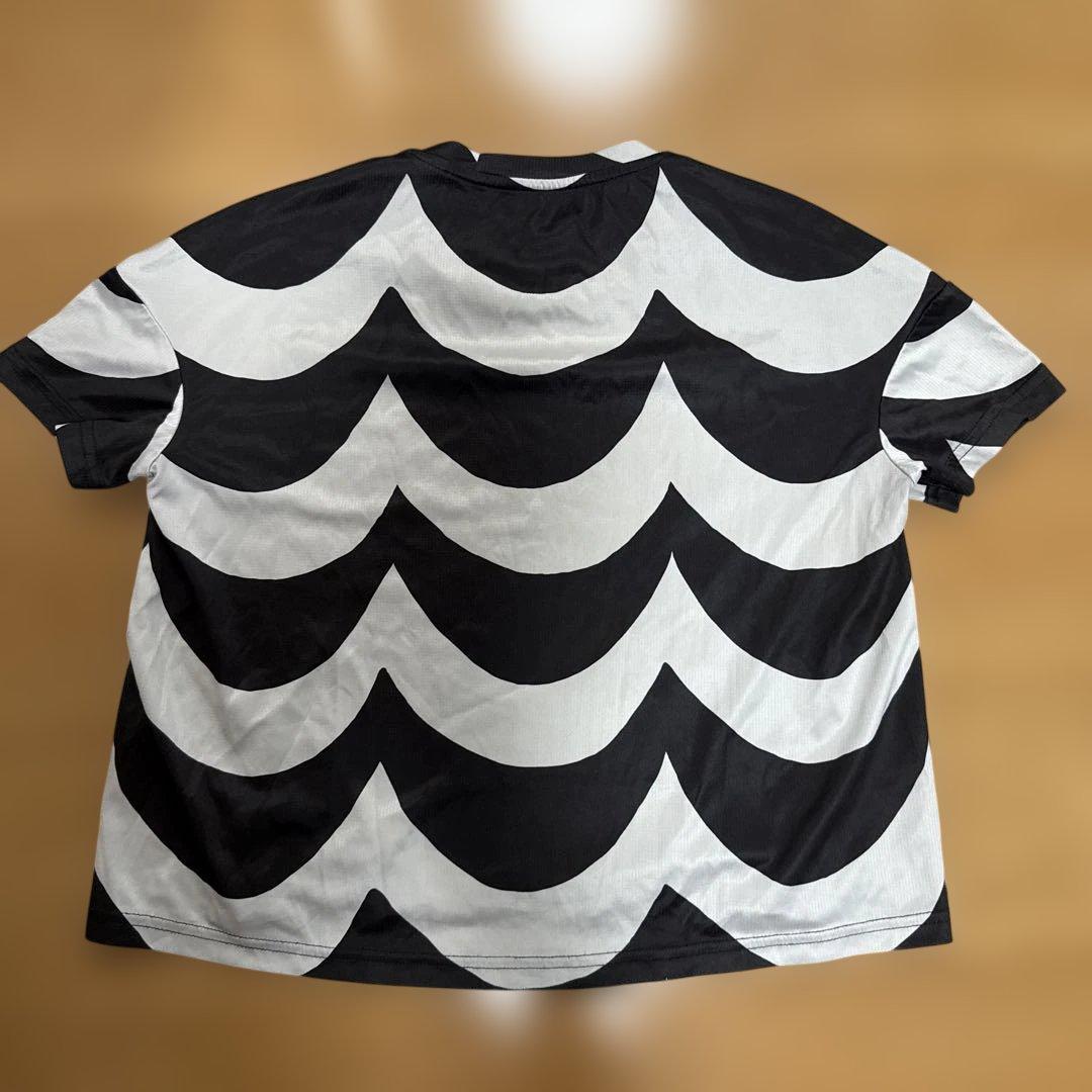 adidas marimekko 波模様 ランニング ウェア Mサイズ (2/3)