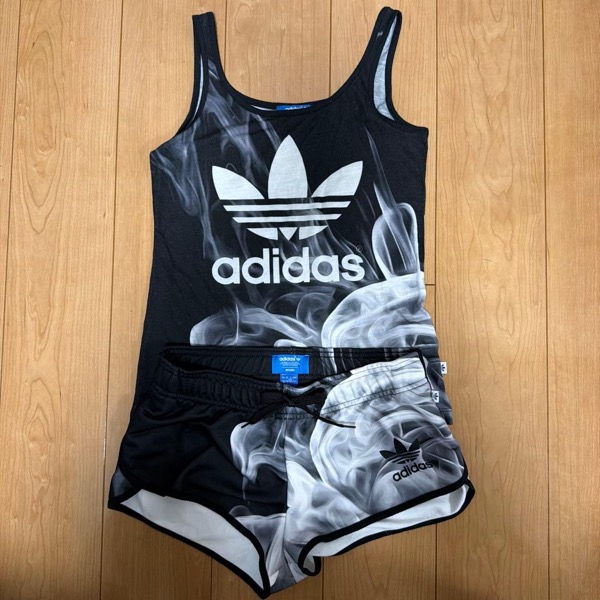 adidas originals RITAORA スモークパターン セットアップ