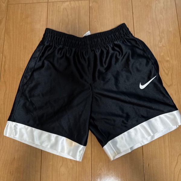 は*ん様 Nike 黒 レディース バスケットパンツ 光沢