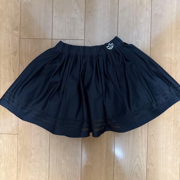 adidas PRIMEGREEN ブラックミニスカート J/M