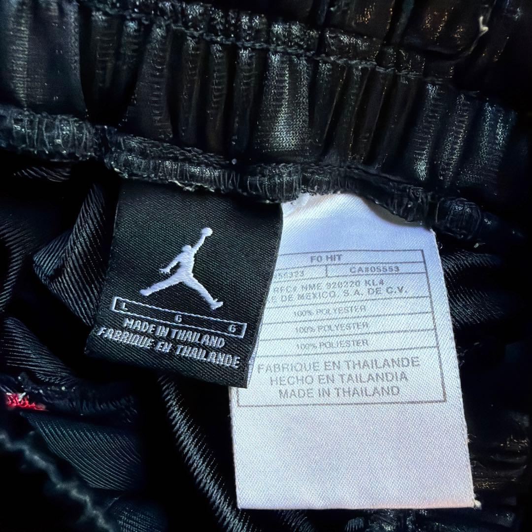 激レア Jordan バスケットボールパンツ L ブラック/レッド 光沢 (3/7)