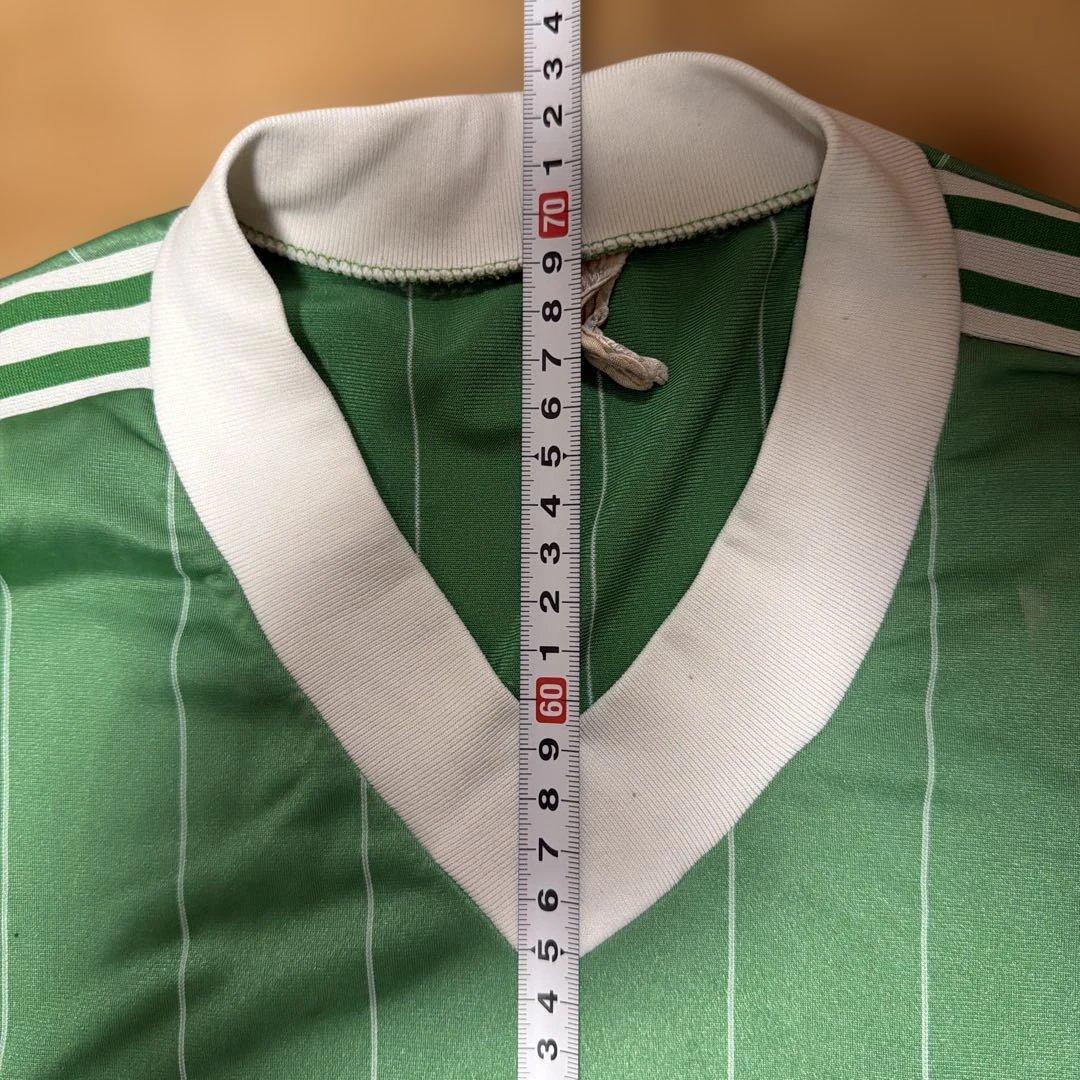 激レア 古着 adidas 緑 ストライプ Vネック Tシャツ (4/6)