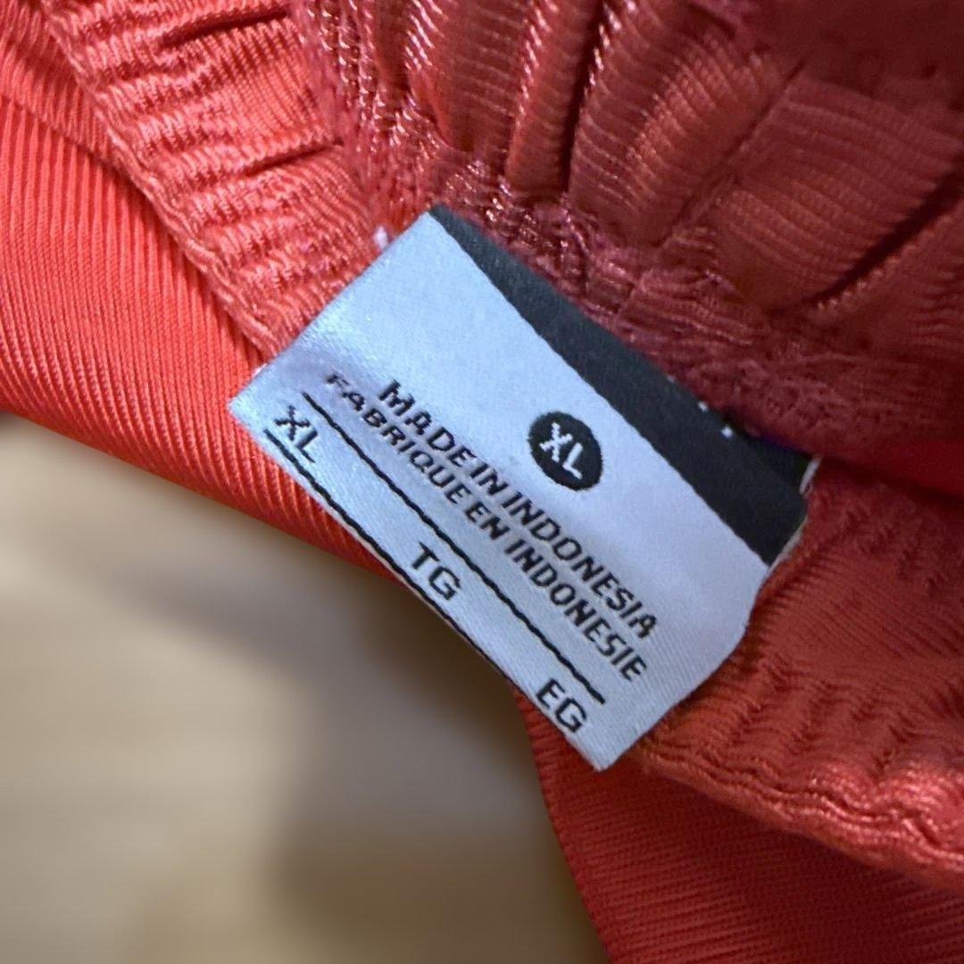 Nike バスケットボールパンツ XL 赤/黒 光沢 (3/3)