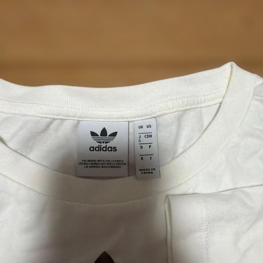 adidas クロップドTシャツ・ショートパンツセット (3/4)