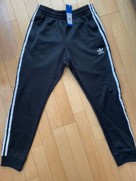 adidasトラックパンツ サイズM