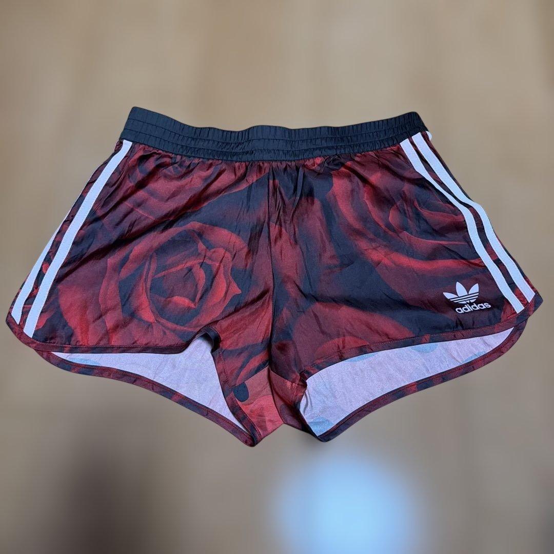 adidas レディース バラ迷彩 ショートパンツ L (2/4)