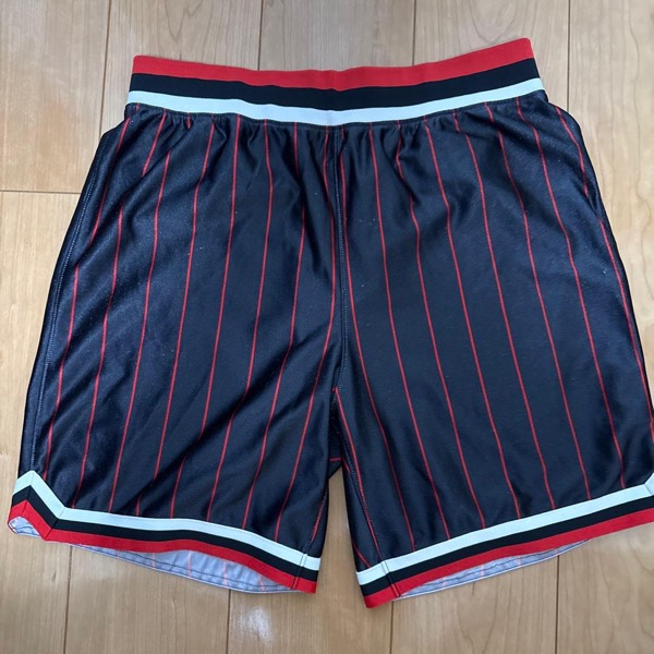 NBA ストライプデザイン バスケットパンツ 光沢
