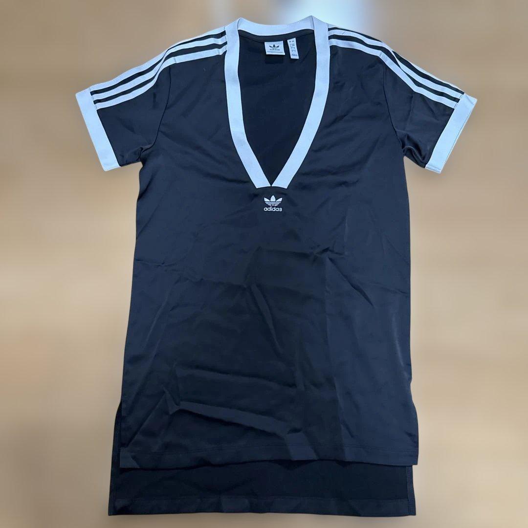 adidas Vネックミニワンピース S ブラック (2/4)