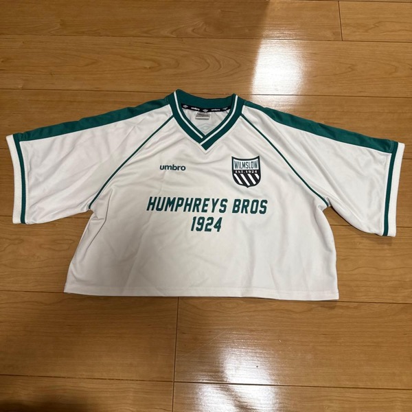 umbro スポーツシャツ 半袖 F ホワイト/グリーン クロップド 韓国