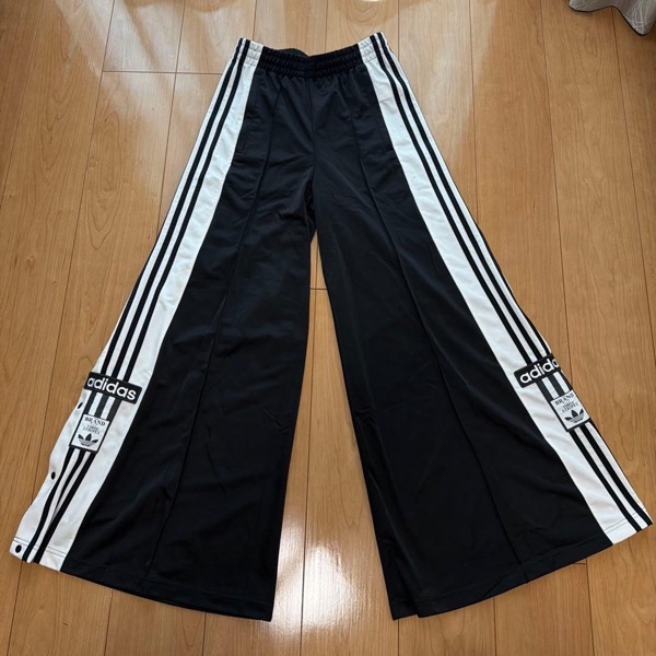 adidas Adilenium 2 オーバーサイズ アディブレイクパンツ